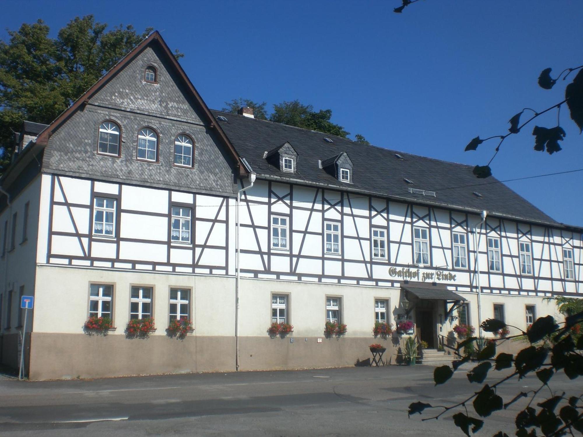 Hotel Gasthof Zur Linde Weissbach  ภายนอก รูปภาพ